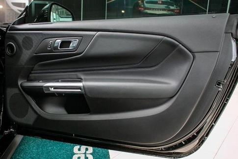 FORD MUSTANG NEW GT V8