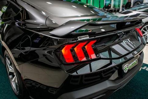 FORD MUSTANG NEW GT V8