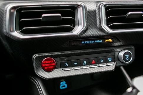 FORD MUSTANG NEW GT V8
