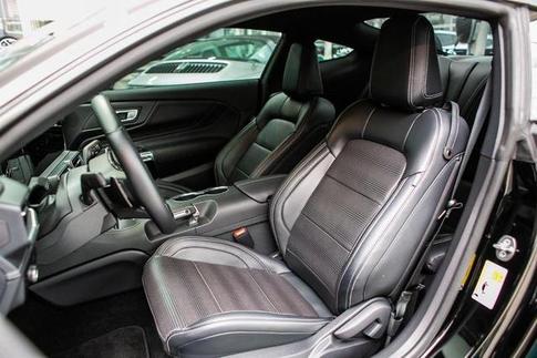 FORD MUSTANG NEW GT V8