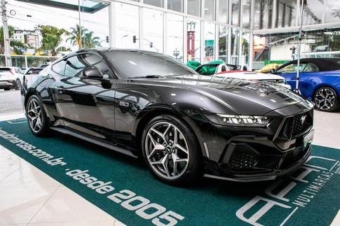 FORD MUSTANG NEW GT V8