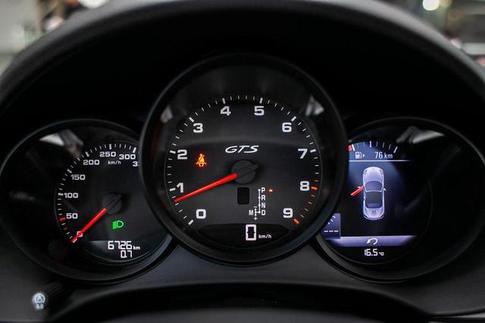 PORSCHE BOXSTER GTS4.0