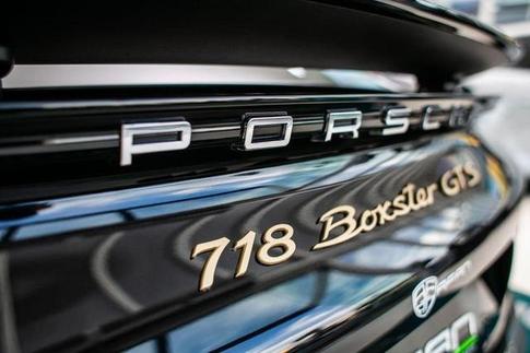 PORSCHE BOXSTER GTS4.0