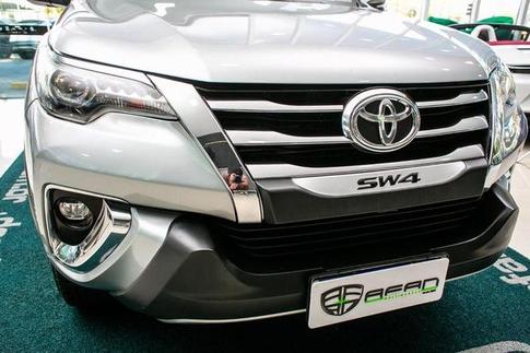 TOYOTA HILUX SWSRXA4FD