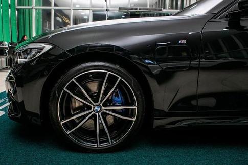 BMW 330E