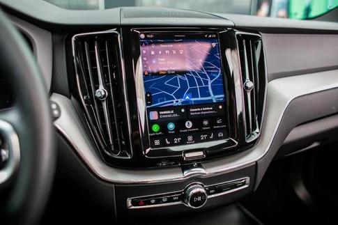VOLVO XC60 T8 ULT DARK