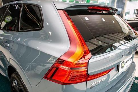 VOLVO XC60 T8 ULT DARK