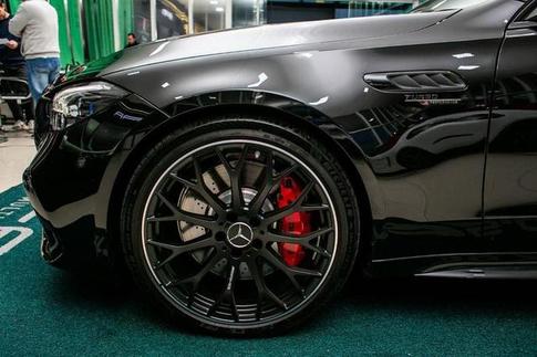 MERCEDES-BENZ C-63 AMG S E PERFORMANCE (H�BRIDO)