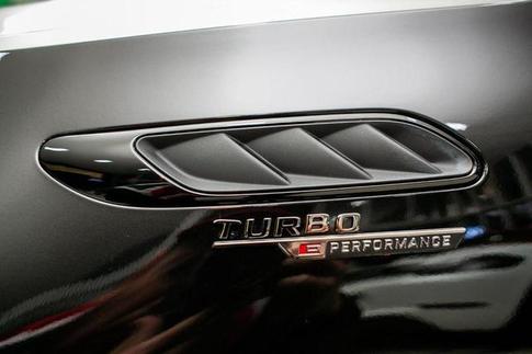MERCEDES-BENZ C-63 AMG S E PERFORMANCE (H�BRIDO)