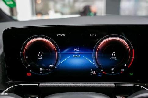 MERCEDES-BENZ GLA200 SPT