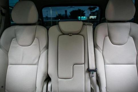 VOLVO XC90 T8 PLUS