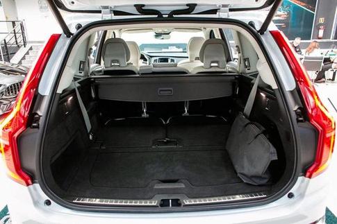 VOLVO XC90 T8 PLUS