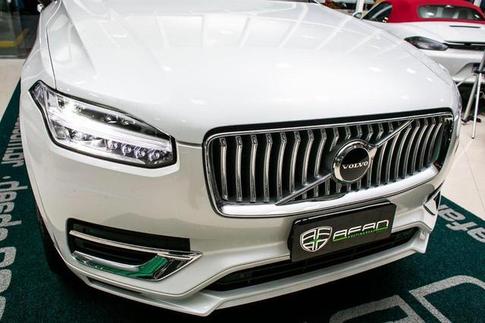 VOLVO XC90 T8 PLUS