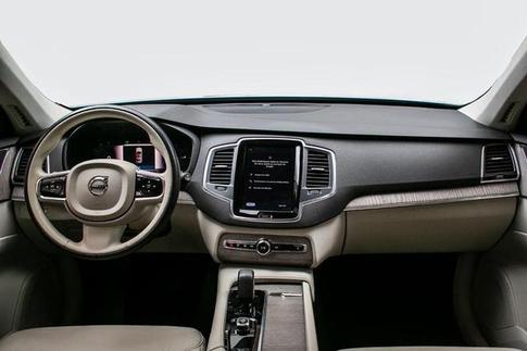VOLVO XC90 T8 PLUS