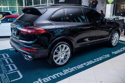 PORSCHE CAYENNE S E-HY