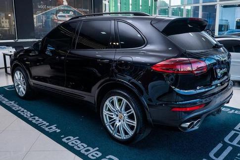 PORSCHE CAYENNE S E-HY
