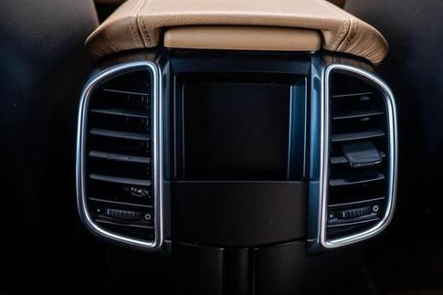 PORSCHE CAYENNE S E-HY