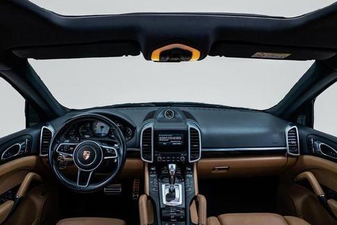PORSCHE CAYENNE S E-HY