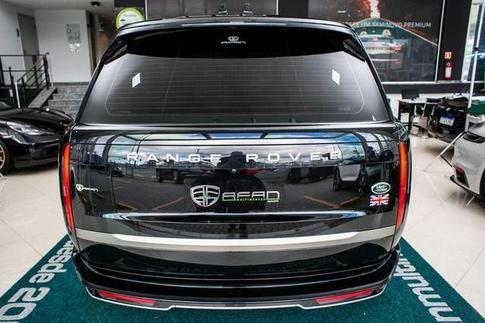 LAND ROVER LR RR D350 SE