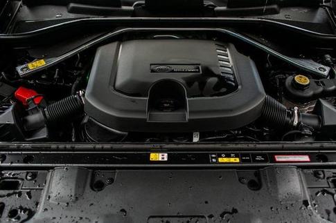 LAND ROVER LR RR D350 SE