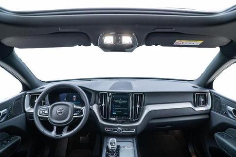 VOLVO XC60 T8 ULT DARK