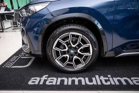 BMW X1 S20I X LINE