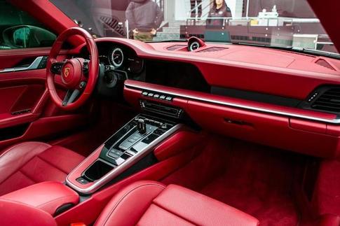 PORSCHE 911 TARGA 4GTS