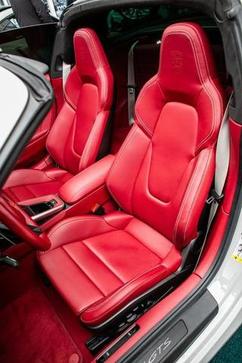PORSCHE 911 TARGA 4GTS