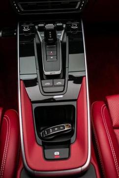 PORSCHE 911 TARGA 4GTS