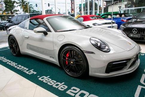 PORSCHE 911 TARGA 4GTS