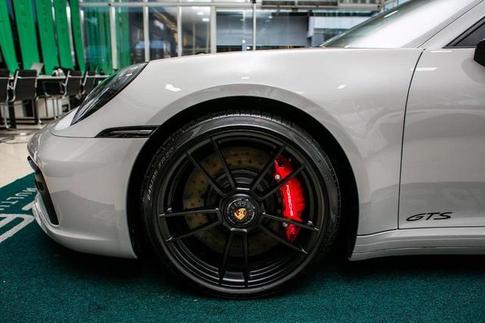 PORSCHE 911 TARGA 4GTS