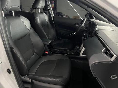 TOYOTA CCROSS XRE 20