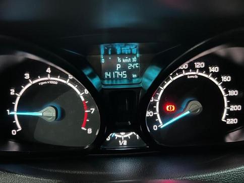 FORD ECOSPORT FSL AT 2.0