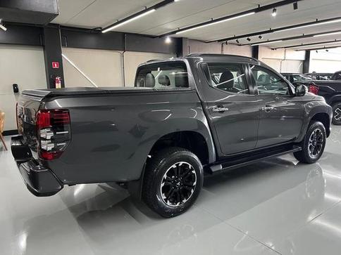 MITSUBISHI TRITON SPORT HPE