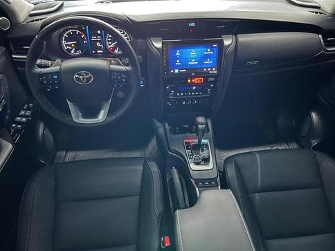 TOYOTA SW4 DSL 4X4 SRX PLATINUM AT 7S