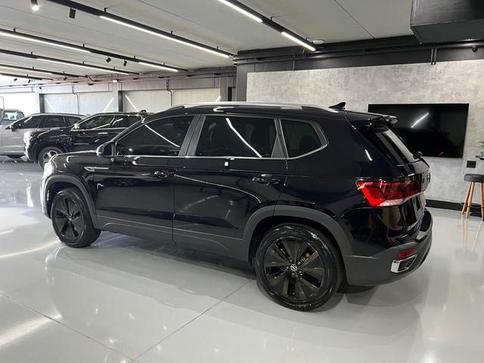 VOLKSWAGEN TAOS HL TSI