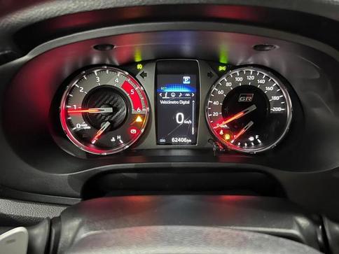 TOYOTA HILUX CDGRSA4ND