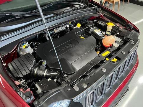 JEEP RENEGADE THAWK AT D