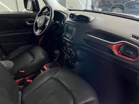 JEEP RENEGADE THAWK AT D