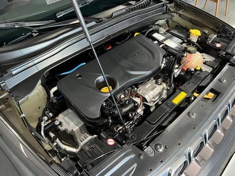 JEEP RENEGADE S T2704X4