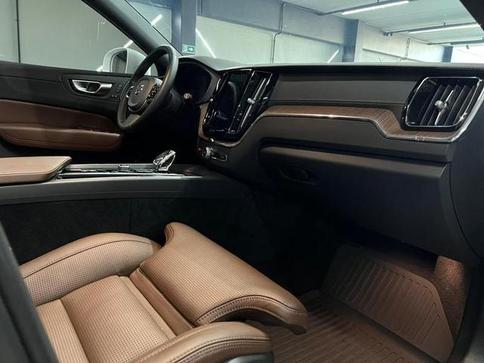 VOLVO XC60 T8 ULTIMATE