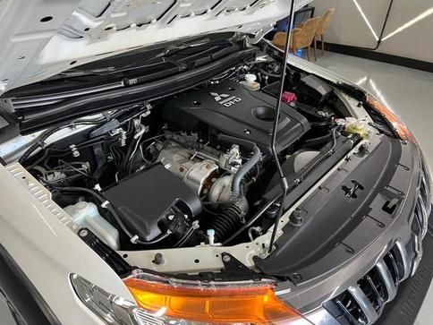 MITSUBISHI TRITON SP OUTD GLS A