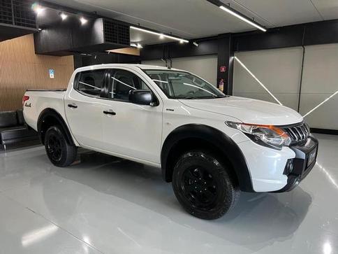 MITSUBISHI TRITON SP OUTD GLS A