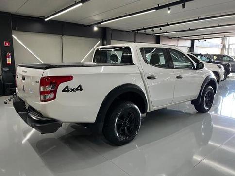 MITSUBISHI TRITON SP OUTD GLS A