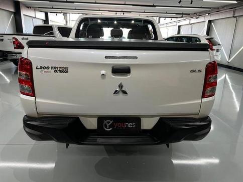 MITSUBISHI TRITON SP OUTD GLS A