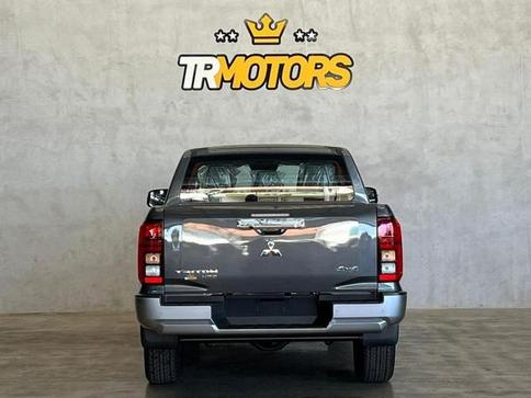 MITSUBISHI TRITON HPE 2.4 4x4 TB DIESEL AUT