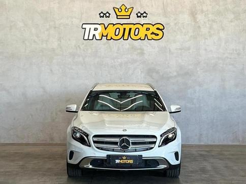 MERCEDES-BENZ GLA 200 1.6 CGI ADVANCE 16V TURBO 4P