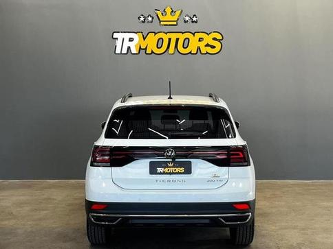 VOLKSWAGEN T-CROSS COMFORTLINE 1.0 TSI FLEX 5P AUT.