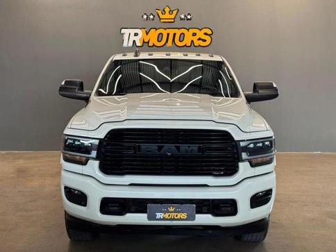 RAM 3500 LARAMIE 6.7 NIGHT EDITION CD 4X4 DIE