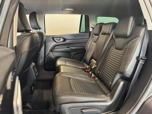 JEEP COMMANDER LIMITED T270 1.3 TB FLEX AUT